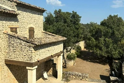 Bauernhaus in Gordes mit Pool & Aussicht