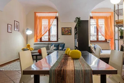 Wohnung in Torino mit Balkon und Parken