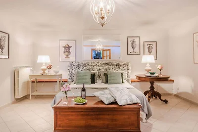 Villa vicino Lucca con vista vigneti