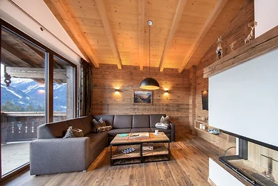 Uitnodigend Chalet nabij Ski Arena Wildkogel
