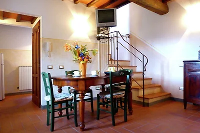 Ferienhaus in Montecarelli mit Pool