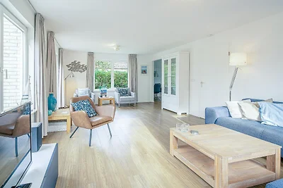 Charmante Villa in der Nähe von Meer und Wald