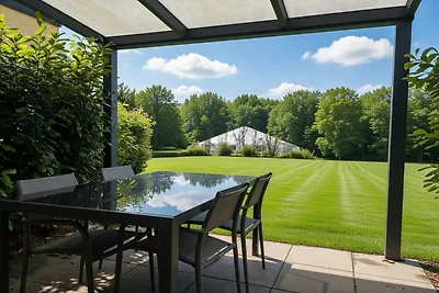 Geräumiges Ferienhaus im Ferienort Hambachtal