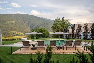 Appartamento per vacanze a Natz con piscina