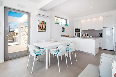 Villa in Kalythies mit Meeresstrand