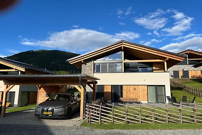 Ski-in Ski-out Chalet mit schöner Aussicht