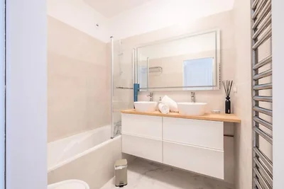 Apartment in Cannes mit Meerblick und Garten