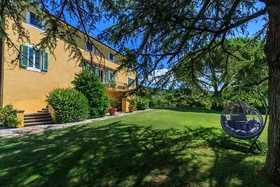 Villa mit 10 Schlafzimmern und Pool in Lucca