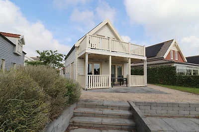 Bungalow w Zuytland z Prywatnym Pomostem