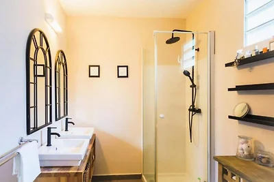 Hהuser & Villen f�r 6 Personen