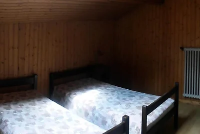 8 camere per 12 persone