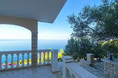House Green Side Sunset- Four Bedroom House w...