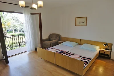 Villa Matan - Two Bedroom Apartment with Sea ...
