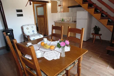 Ferienhaus in Starigrad mit Garten