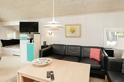 Amplia casa de vacaciones en Otterup junto al...