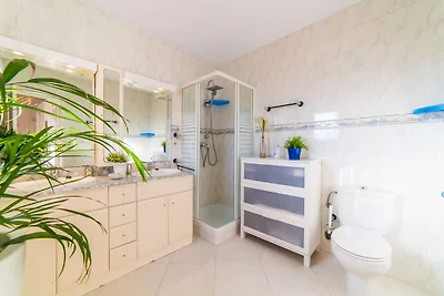 Villa in Son Serra bij Natuurstranden