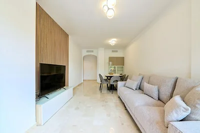 Wohnung in Estepona mit Zugang zum Strand