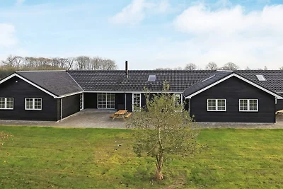 26 Personen Ferienhaus in Frørup