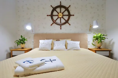 Ferienhaus mit privatem See und Strand