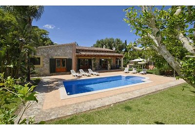 Modern villa with private pool 15 km from the...