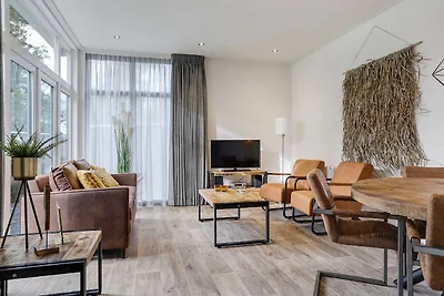 Modernes Haus in ruhiger Lage am Waldrand