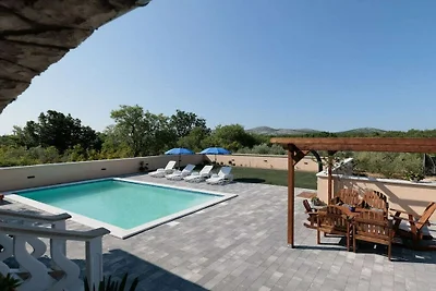 Laetitia with pool