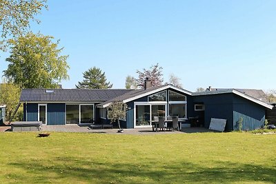 12 Personen Ferienhaus in Hadsund-By Traum