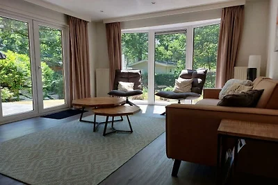 Ferienhaus in Beekbergen mit Terrasse