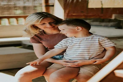 Luxe familielodge met slaaphoekje buiten