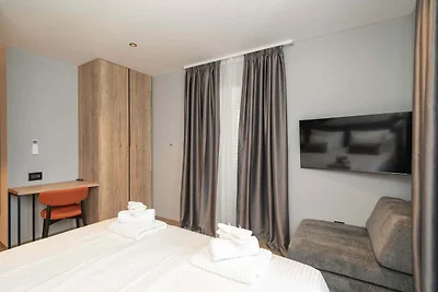Apartments Villa Royale - Studio Apartment wi...