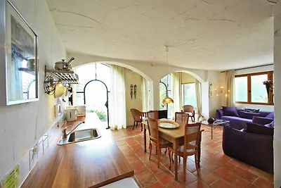 Moderna casa vacanze con piscina a Souillac