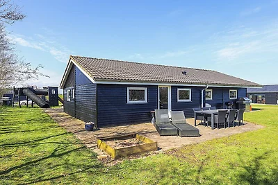 12 Personen Ferienhaus in Vinderup-By Traum