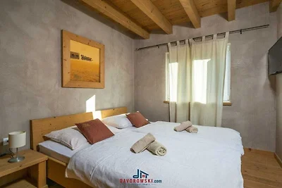 Villa in Premantura with swimming pool