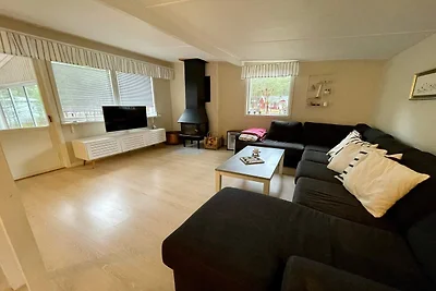 8 Personen Ferienhaus in YNGSJÖ, SVERIGE-By...