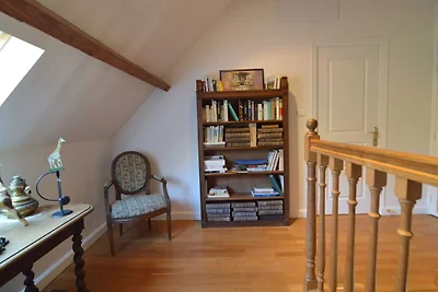 Geräumiges Ferienhaus mit eingezäuntem Teich