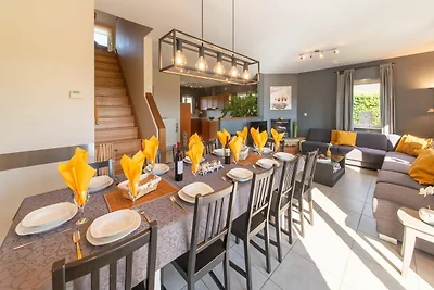 Einladendes Ferienhaus in Robertville mit...