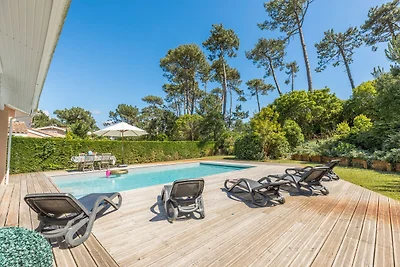 Villa mit Schwimmbad 400 Meter vom Strand...