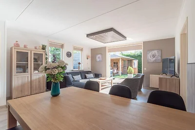 Schönes Ferienhaus mit Sprudelbad