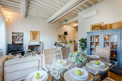 Appartamento a Lucca vicino a Via Fillungo