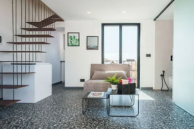 Grimaldi terrace studio