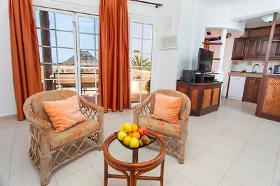 Casa a Bahía Feliz vicino al mare
