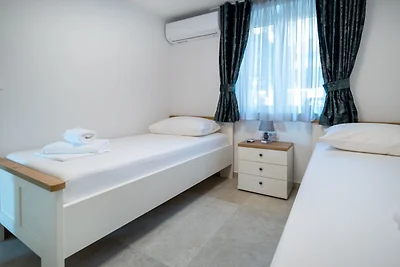 Apartments Sweet Escape - Two Bedroom Apartme...