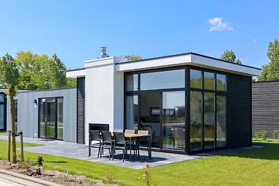 Modern vakantiehuis in Nieuwvliet met tuin