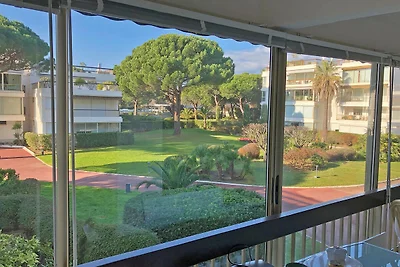 Modernes Appartement mit Schwimmbad