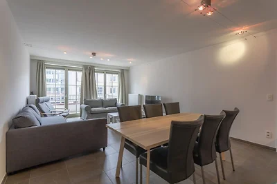 Modern appartement in hartje Sint Idesbald