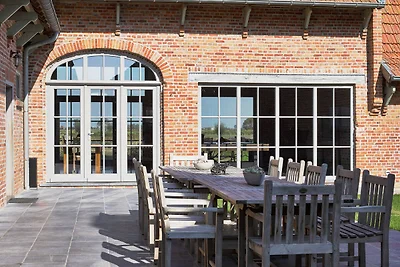 Spaziosa villa a Diksmuide, con cortile