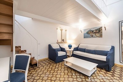 Moderne Villa in Positano mit Swimmingpool