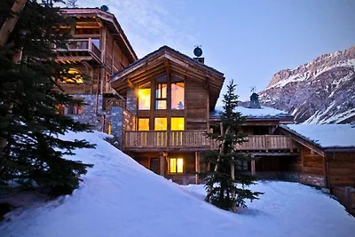 Chalet in Val d'Isère mit Innenpool