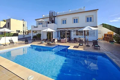 Villa mit Meerblick und privatem Pool bei...