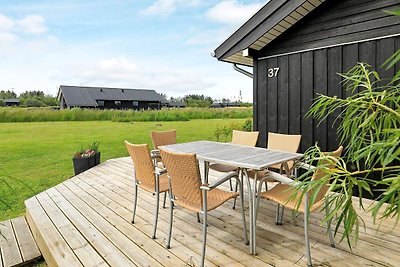 Schönes Ferienhaus in Løkken mit Terrasse